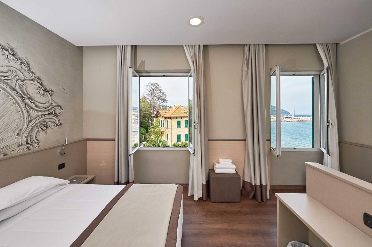 Hotel Corallo Imperia Oda fotoğraf