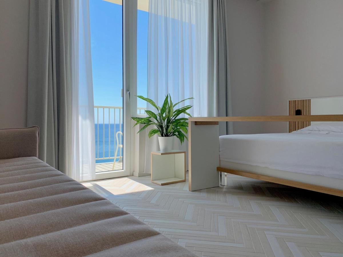 Hotel Corallo Imperia Dış mekan fotoğraf