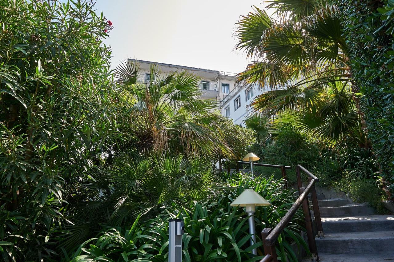 Hotel Corallo Imperia Dış mekan fotoğraf